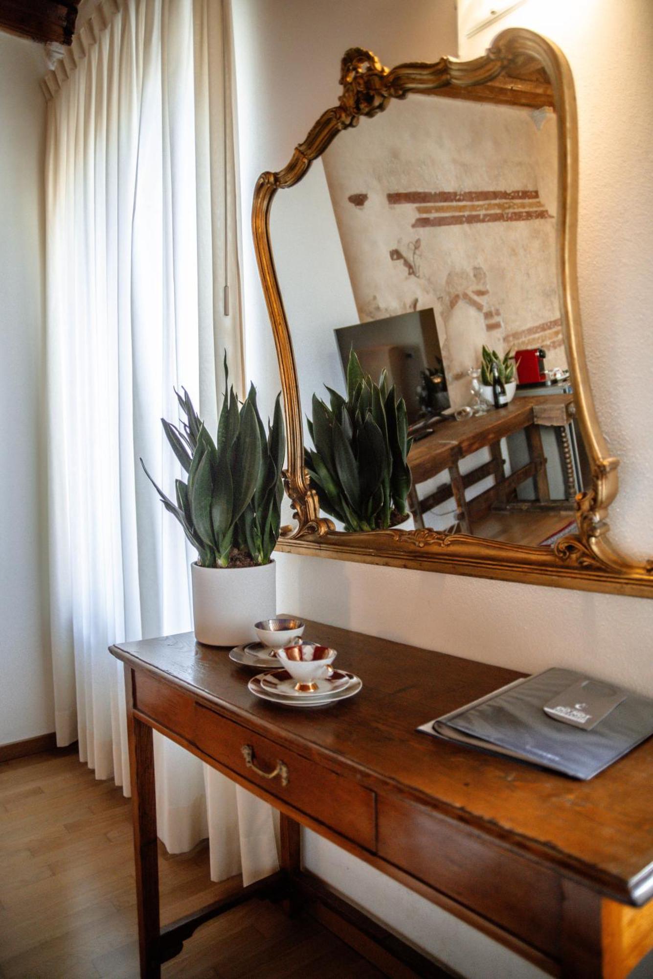 Pietra Di Verona Residenza ภายนอก รูปภาพ